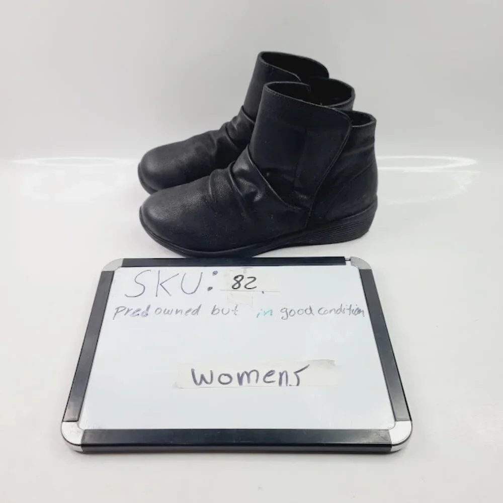 Skechers Women's Black Fresher Trick 167809 Leather Pleated Ankle Bootie Sz 8.5‎